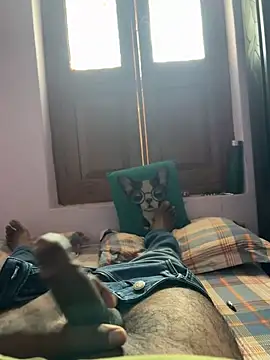 Snapshot of raguram143 chatting on 01/07/25, 07:42 raguram143 online show from 01/07/25, 07:42