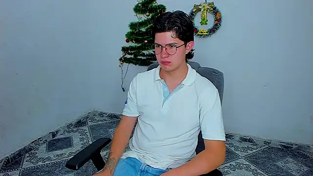 Snapshot of patrik_027 chatting on 12/05/24, 12:44 patrik 027 online show from 12/05/24, 12:44