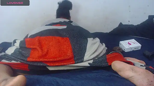 Snapshot of Sexy_night_bm chatting on 10/26/25, 06:36 Sexy night bm online show from 10/26/25, 06:36