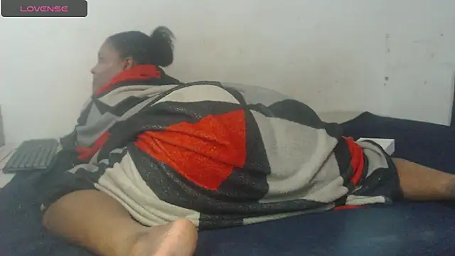 Snapshot of Sexy_night_bm chatting on 10/31/25, 10:22 Sexy night bm online show from 10/31/25, 10:22