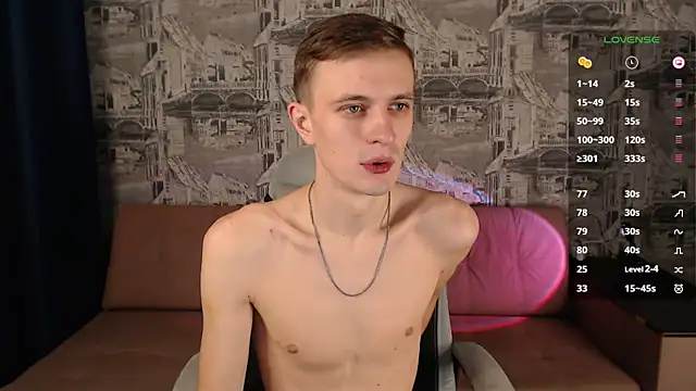 Snapshot of Oliver_Fresh chatting on 12/09/24, 08:33 Oliver Fresh online show from 12/09/24, 08:33