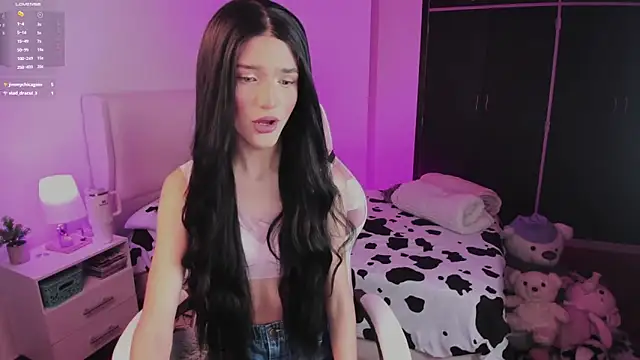 Snapshot of Ainhoads chatting on 11/09/25, 08:23 Ainhoads online show from 11/09/25, 08:23