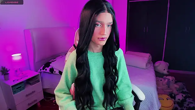 Snapshot of Ainhoads chatting on 11/25/25, 08:47 Ainhoads online show from 11/25/25, 08:47