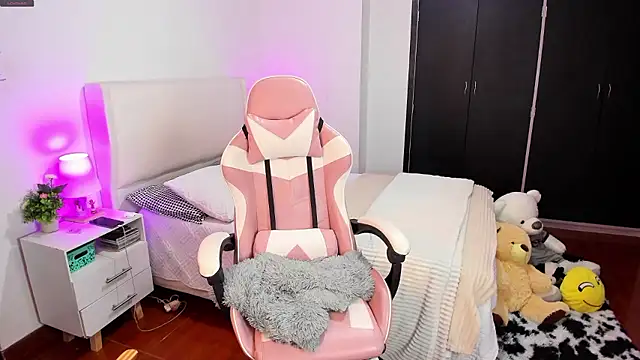 Snapshot of Ainhoads chatting on 01/10/26, 08:49 Ainhoads online show from 01/10/26, 08:49