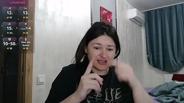 Stacy Davice online show from 11/03/25, 05:58