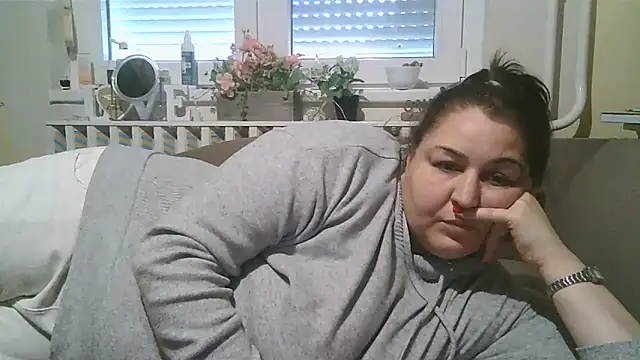 Mileva88 online show from 12/28/24, 02:10