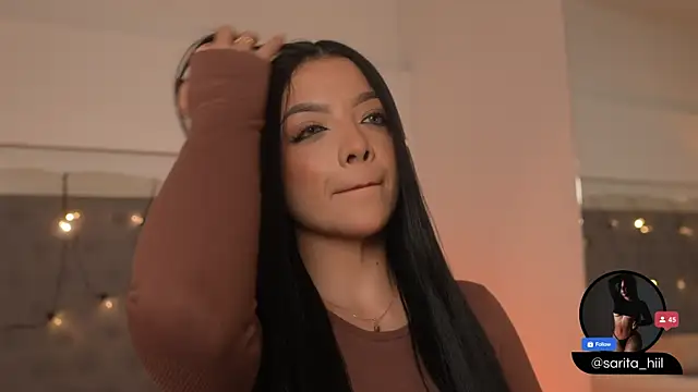 Snapshot of sarah_hiill chatting on 09/18/25, 08:00 sarah hiill online show from 09/18/25, 08:00