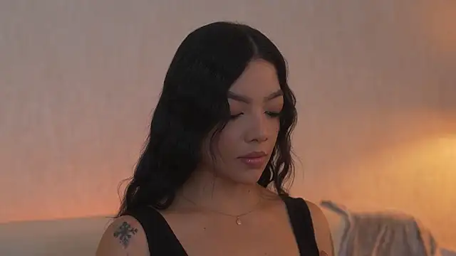 sarah hiill online show from 03/14/26, 07:19