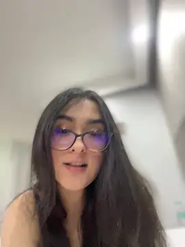 Snapshot of MiahWindsor chatting on 01/11/25, 01:16 MiahWindsor online show from 01/11/25, 01:16