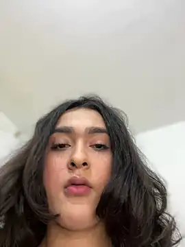 Snapshot of MiahWindsor chatting on 03/16/25, 05:17 MiahWindsor online show from 03/16/25, 05:17