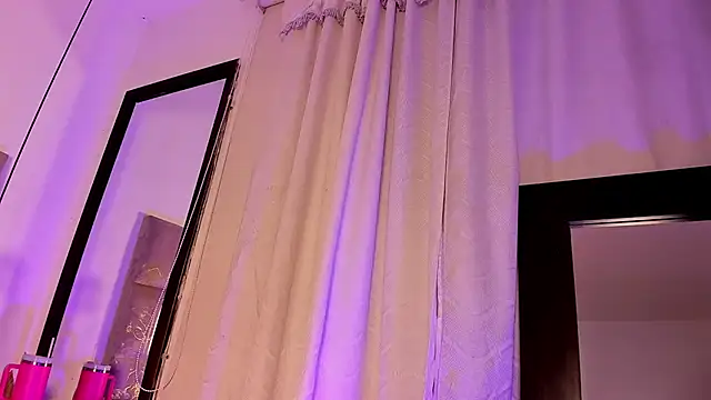 Snapshot of CeliWoods chatting on 02/11/26, 11:15 CeliWoods online show from 02/11/26, 11:15