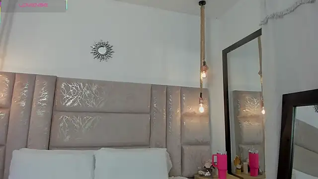 Snapshot of CeliWoods chatting on 07/15/26, 11:26 CeliWoods online show from 07/15/26, 11:26