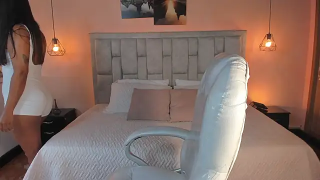 Snapshot of Stefhanyblow chatting on 09/15/25, 10:10 Stefhanyblow online show from 09/15/25, 10:10