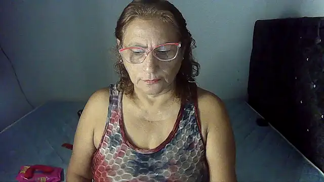 charrysexy1 online show from 01/09/26, 11:46