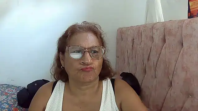 charrysexy1 online show from 02/12/26, 03:07