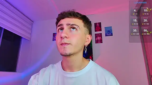 Snapshot of dimitri-bilak chatting on 11/13/25, 12:53 dimitri-bilak online show from 11/13/25, 12:53