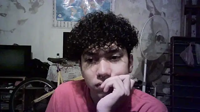 Snapshot of Emv2 chatting on 02/12/26, 01:55 Emv2 online show from 02/12/26, 01:55