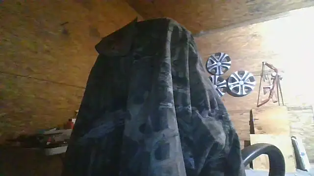 Snapshot of hardcok4u2abuse40 chatting on 01/28/25, 08:14 hardcok4u2abuse40 online show from 01/28/25, 08:14