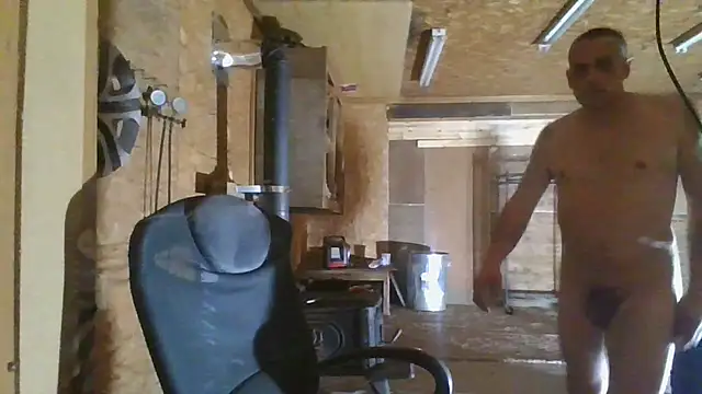 Snapshot of hardcok4u2abuse40 chatting on 01/31/25, 07:50 hardcok4u2abuse40 online show from 01/31/25, 07:50