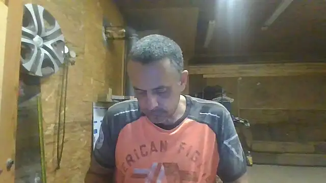 Snapshot of hardcok4u2abuse40 chatting on 02/11/25, 05:40 hardcok4u2abuse40 online show from 02/11/25, 05:40