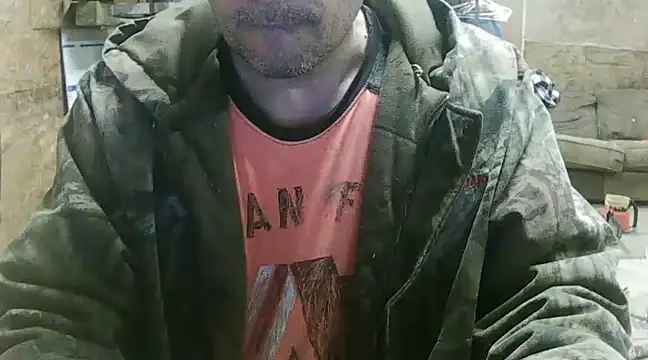 Snapshot of hardcok4u2abuse40 chatting on 02/14/25, 02:18 hardcok4u2abuse40 online show from 02/14/25, 02:18