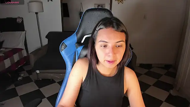 Snapshot of Miss_Nicole chatting on 03/13/25, 02:05 Miss Nicole online show from 03/13/25, 02:05