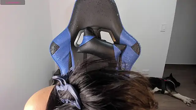 Snapshot of Miss_Nicole chatting on 11/09/25, 08:18 Miss Nicole online show from 11/09/25, 08:18