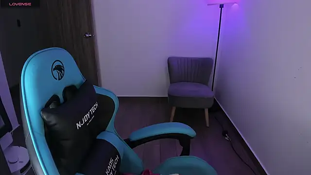 Miss Nicole online show from 02/15/26, 02:30