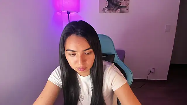 Miss Nicole online show from 04/05/26, 01:14