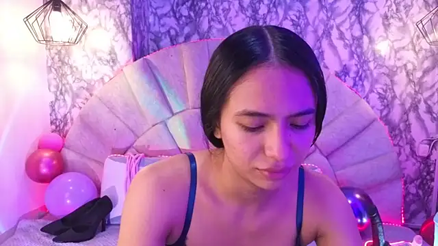 Snapshot of _emma_miller_ chatting on 05/09/26, 11:48 emma miller online show from 05/09/26, 11:48