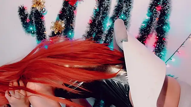 Snapshot of CharlotteBigCock chatting on 12/13/24, 08:04 CharlotteBigCock online show from 12/13/24, 08:04