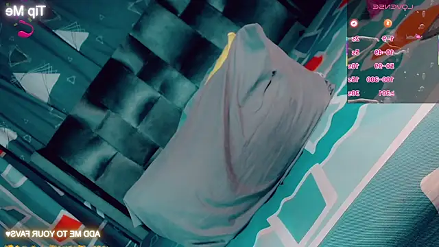 Snapshot of CharlotteBigCock chatting on 02/20/26, 02:28 CharlotteBigCock online show from 02/20/26, 02:28