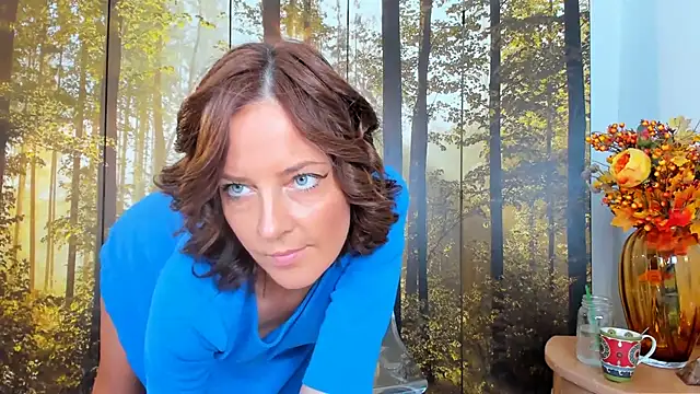 Snapshot of ViciousSiren chatting on 09/14/25, 05:17 ViciousSiren online show from 09/14/25, 05:17