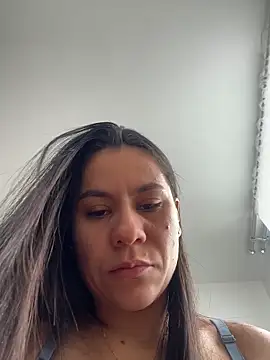 Snapshot of Reggie-Liam chatting on 01/14/26, 05:40 Reggie-Liam online show from 01/14/26, 05:40