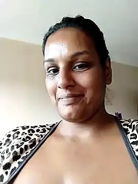 NWC4LYF online show from 11/05/25, 05:51