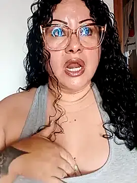 hazel milf online show from 03/12/25, 02:12