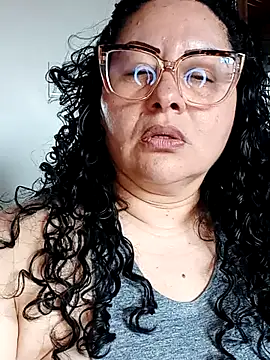 hazel milf online show from 10/19/25, 05:35