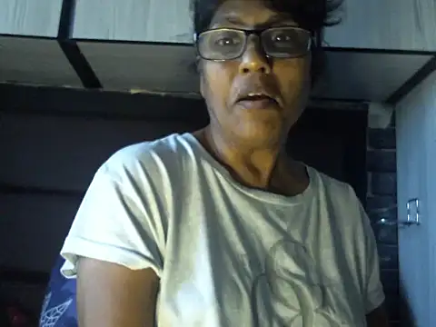 MsAttitude online show from 03/12/26, 06:08