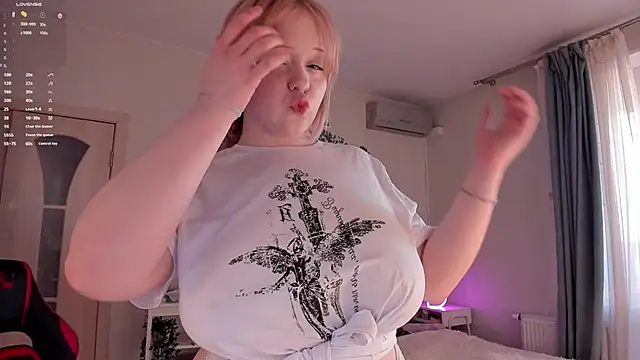 LisaLaas online show from 03/21/25, 01:45