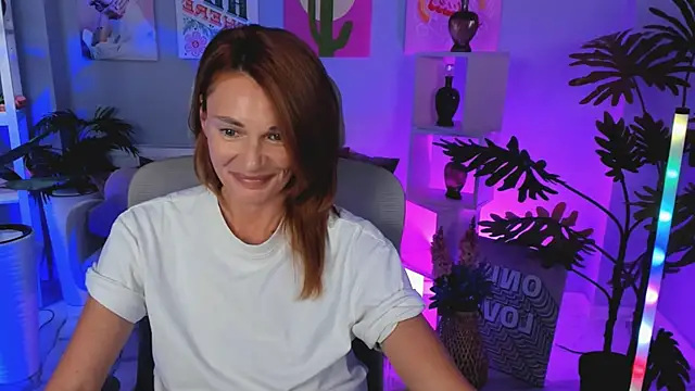 Snapshot of MistyBarnes chatting on 10/26/25, 01:50 MistyBarnes online show from 10/26/25, 01:50