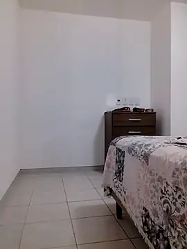 Snapshot of luizamello1234 chatting on 11/12/25, 10:09 luizamello1234 online show from 11/12/25, 10:09