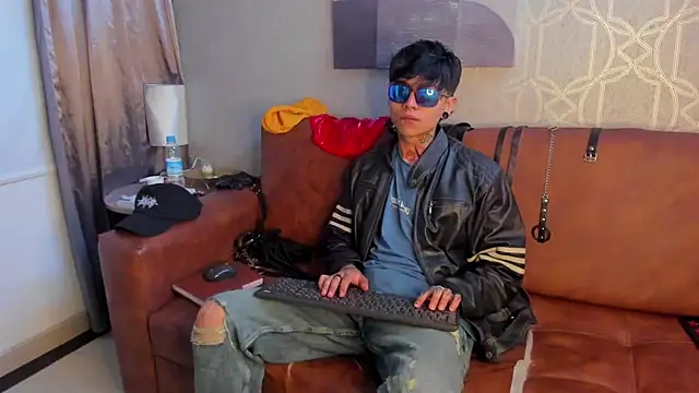 AcidMilo online show from 12/07/24, 02:46