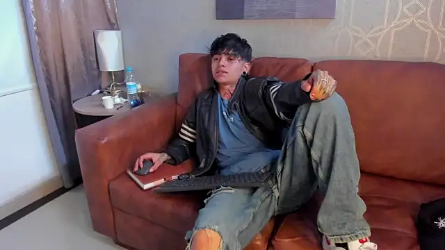 AcidMilo online show from 12/07/24, 05:53