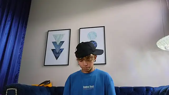 AcidMilo online show from 03/22/25, 06:03