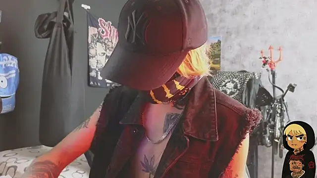 AcidMilo online show from 11/11/25, 05:24