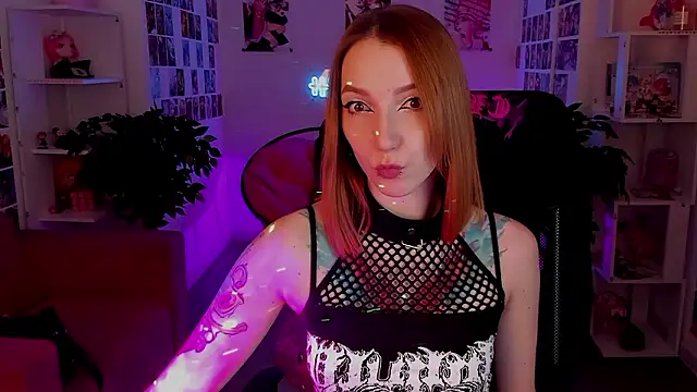 Snapshot of PrettyReckess chatting on 12/04/24, 08:12 PrettyReckess online show from 12/04/24, 08:12