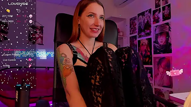 Snapshot of PrettyReckess chatting on 12/12/24, 02:44 PrettyReckess online show from 12/12/24, 02:44