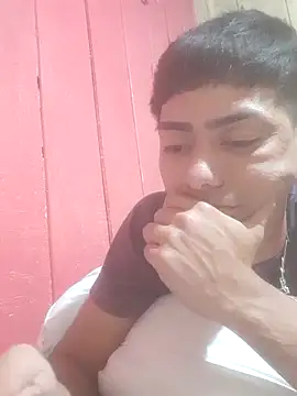 Snapshot of SEBASTHIAN chatting on 04/04/26, 02:10 SEBASTHIAN online show from 04/04/26, 02:10