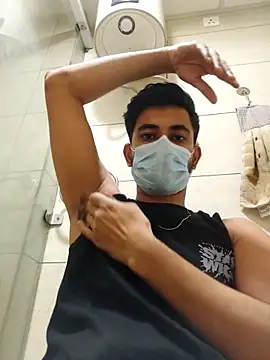 Snapshot of bigdickfuckuu chatting on 10/05/25, 08:29 bigdickfuckuu online show from 10/05/25, 08:29