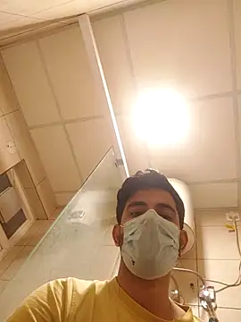 Snapshot of bigdickfuckuu chatting on 12/20/25, 12:29 bigdickfuckuu online show from 12/20/25, 12:29